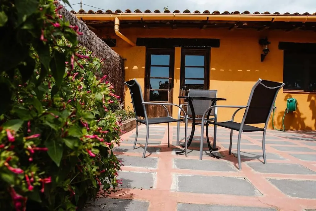 La Vina. Casa Rural En El Campo Tordera